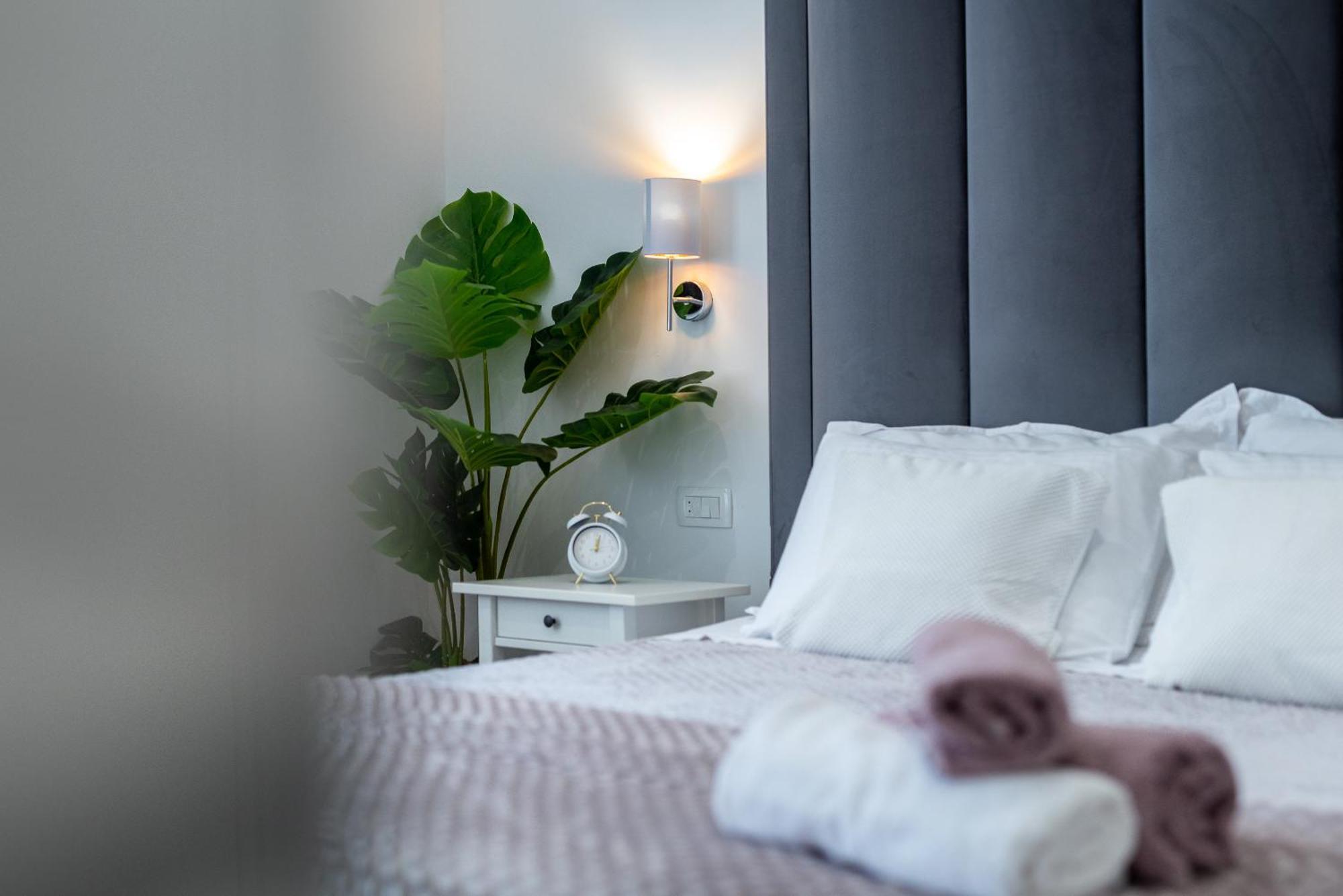 Antares Luxury Rooms 1 Split Exterior photo