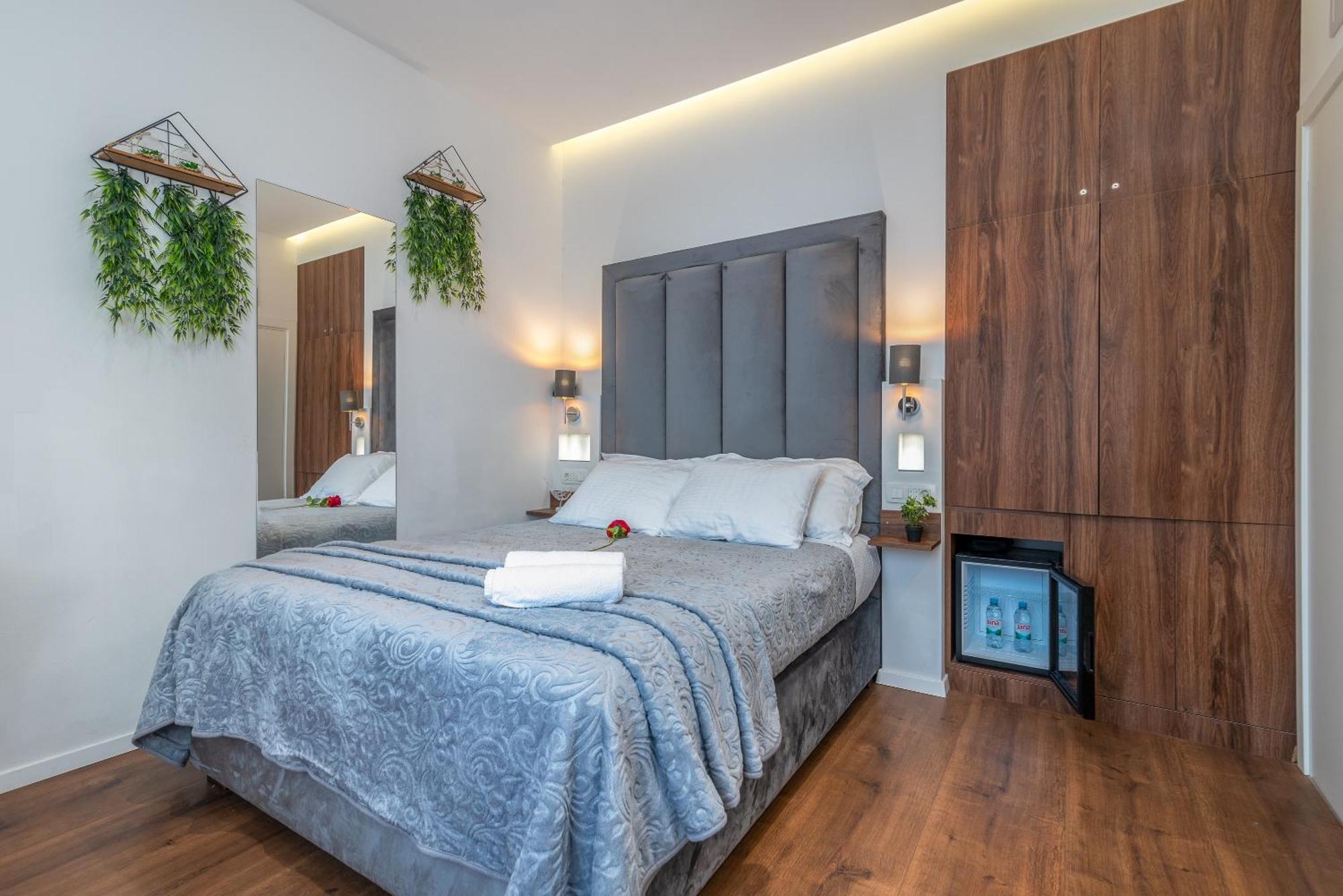 Antares Luxury Rooms 1 Split Exterior photo