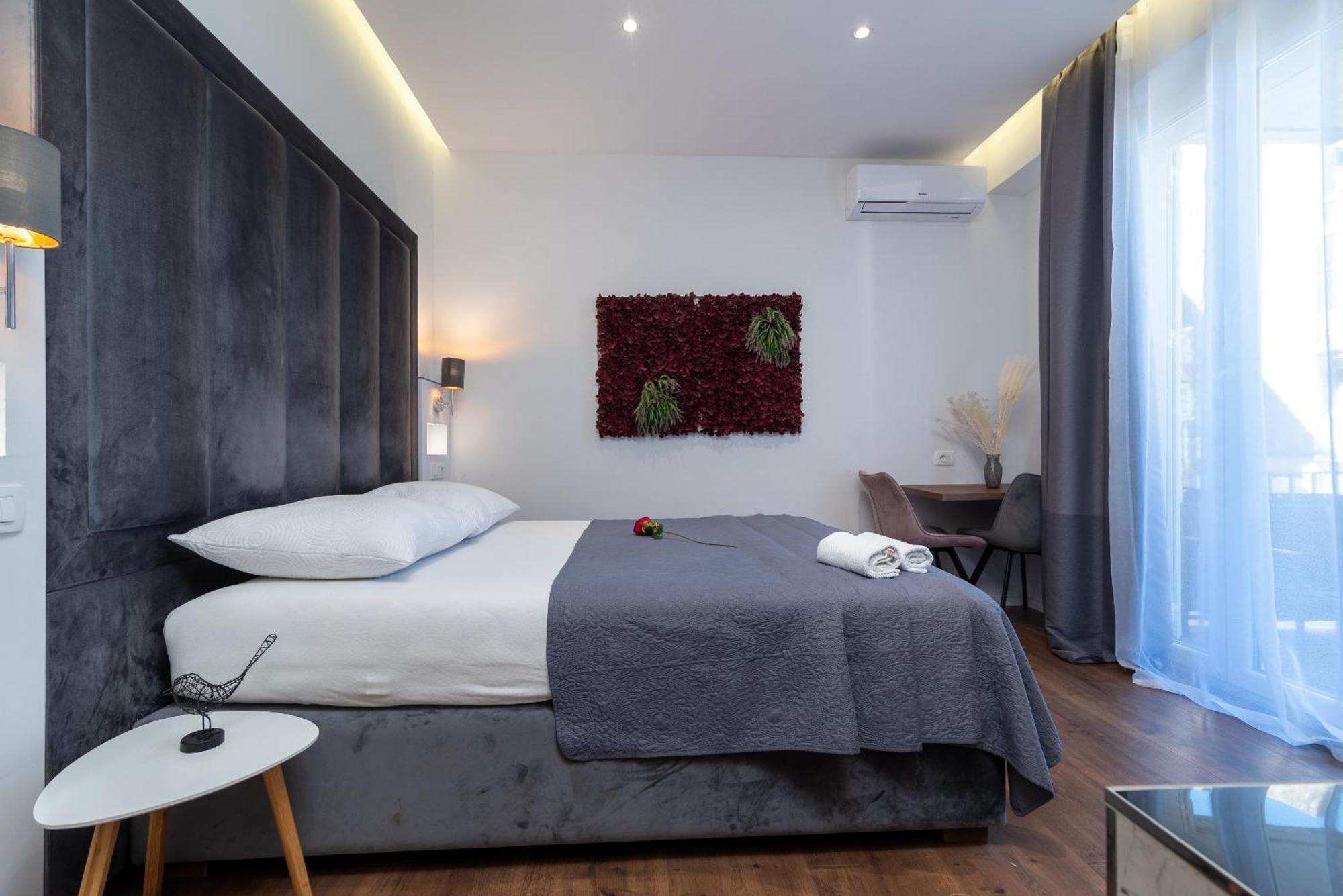 Antares Luxury Rooms 1 Split Exterior photo